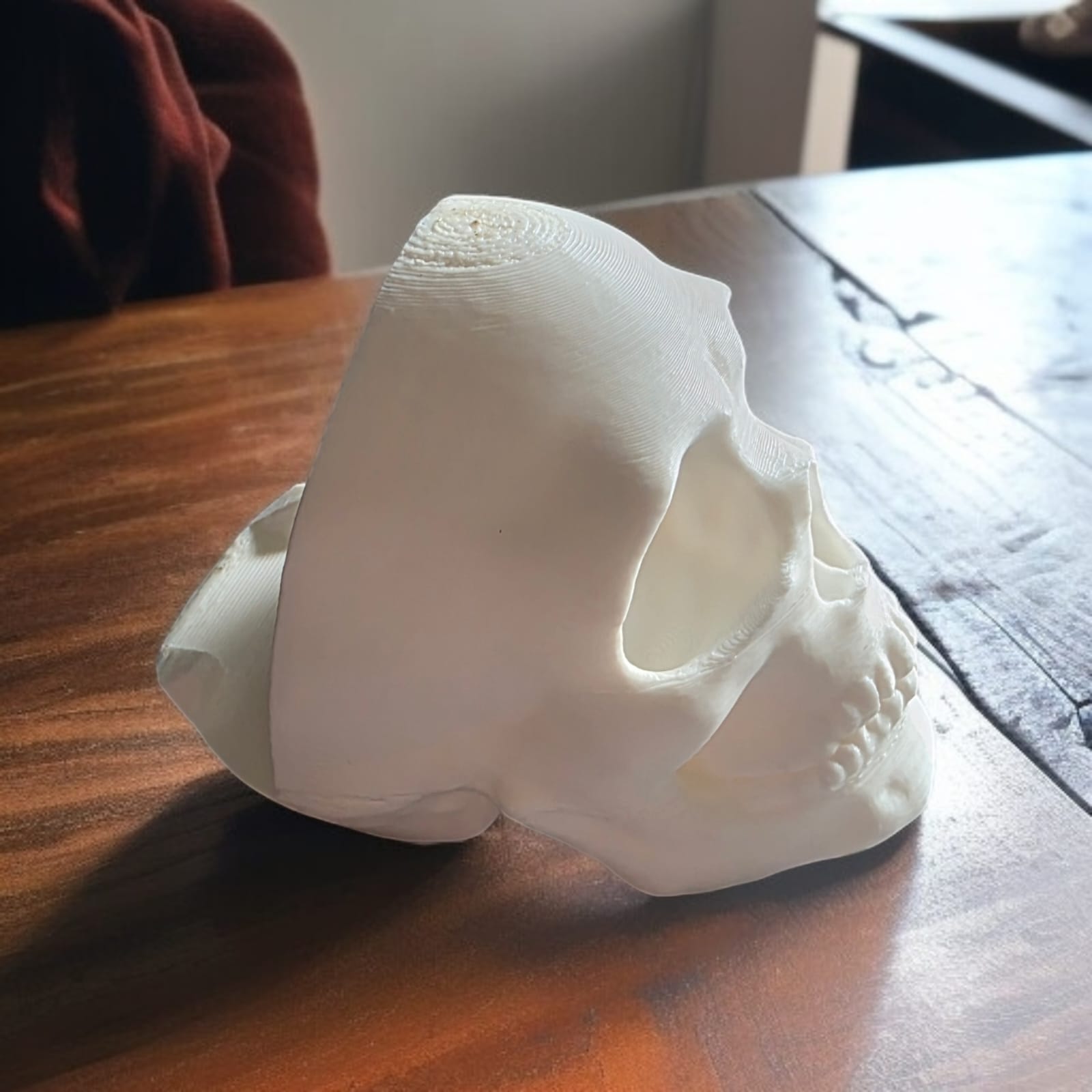 Gothic Skull Phone Holder